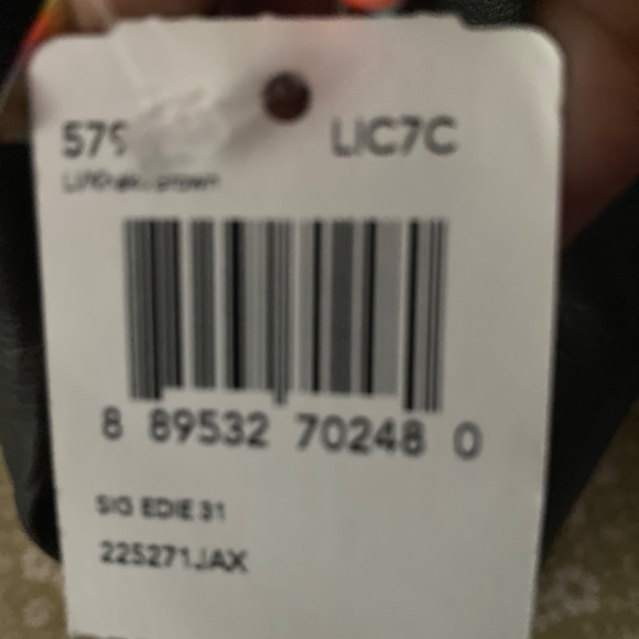 Coach - Picture 5 of 6